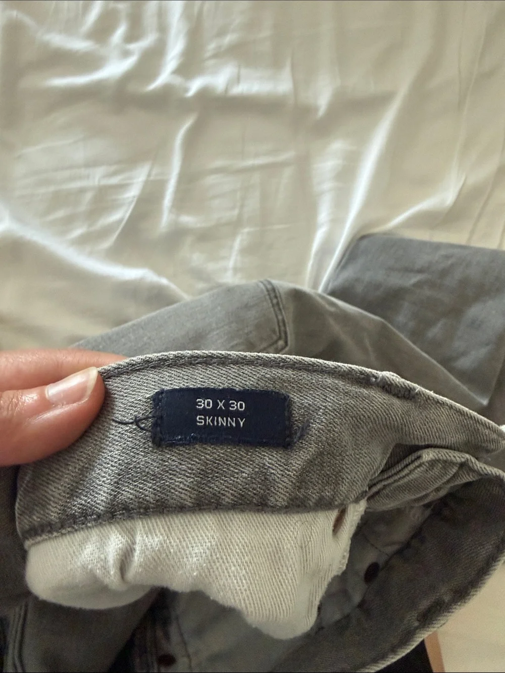 GAP Slim Straight Jeans in Gray Wash
